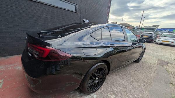 2018 Vauxhall Insignia 1.5i Turbo ecoTEC Design Grand Sport (s/s) 5dr