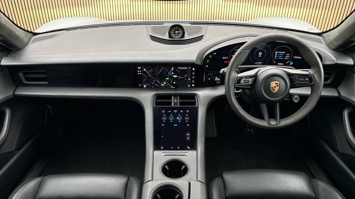 2023 Porsche Taycan Performance Plus 93.4kWh GTS Saloon