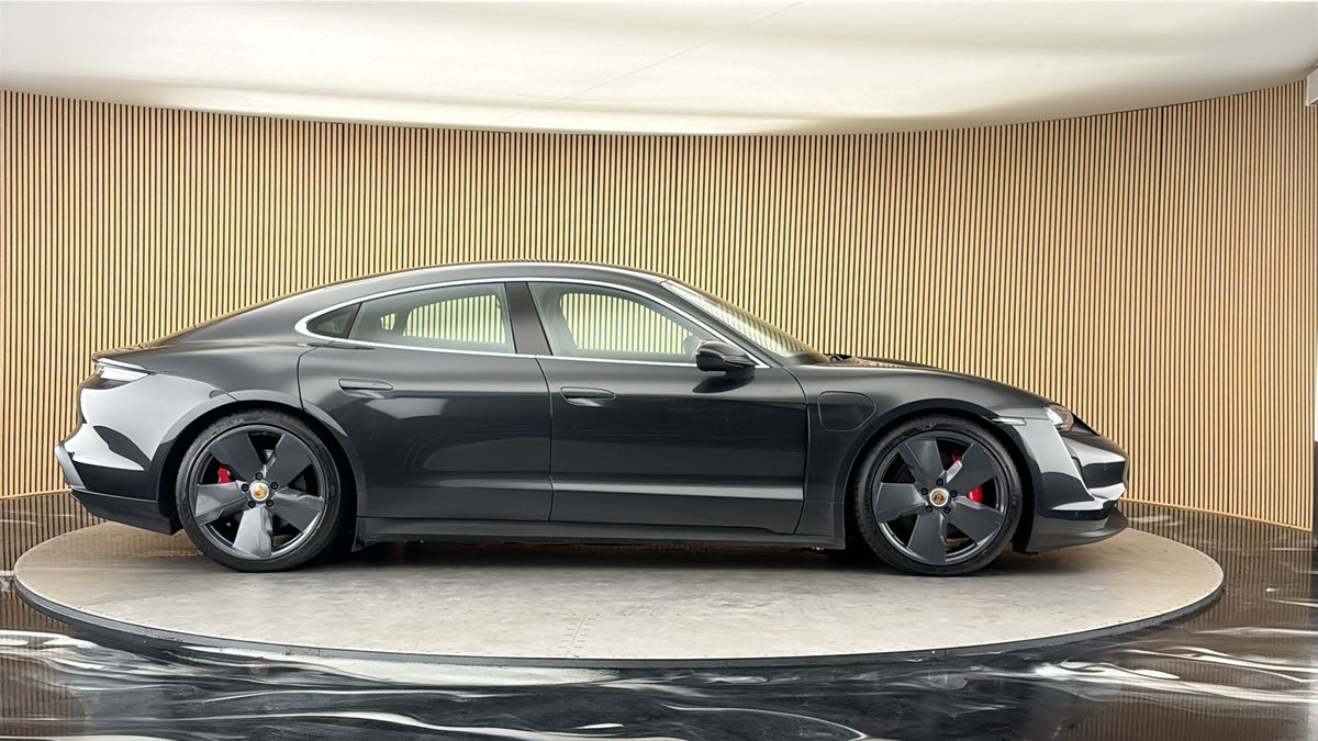 2023 Porsche Taycan Performance Plus 93.4kWh 4S Saloon