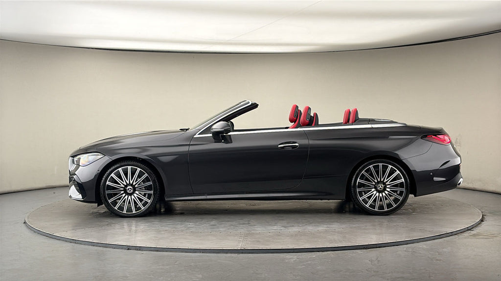2025 Mercedes-Benz CLE 2.0 CLE220d MHEV AMG Line (Premium Plus) Cabriolet