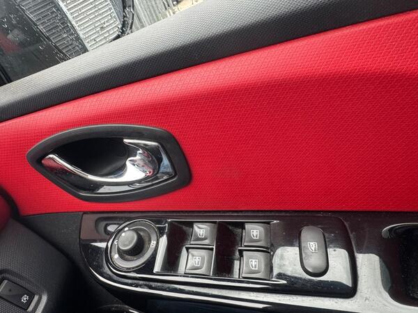 2014 Renault Clio 1.5 dCi Dynamique S MediaNav Euro 5 (s/s) 5dr