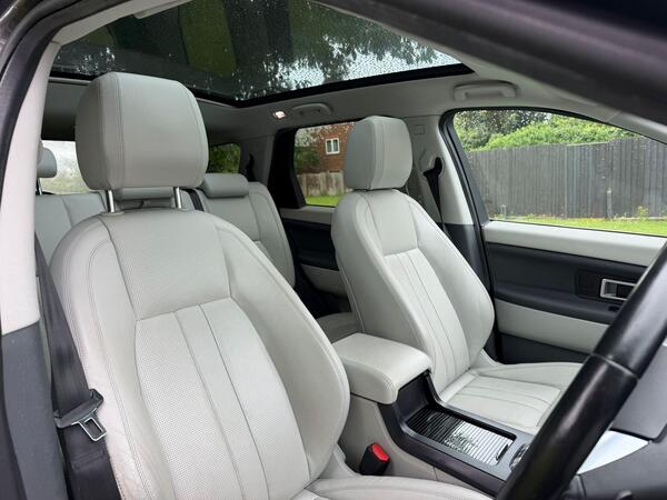 2015 Land Rover Discovery Sport HSE Auto
