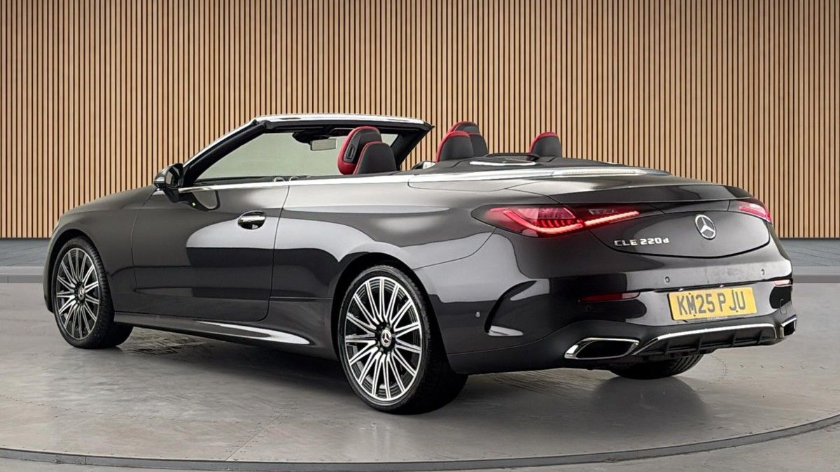2025 Mercedes-Benz CLE 2.0 CLE220d MHEV AMG Line (Premium Plus) Cabriolet