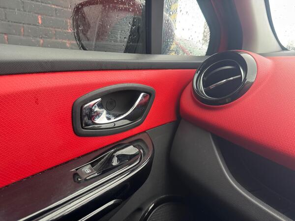 2014 Renault Clio 1.5 dCi Dynamique S MediaNav Euro 5 (s/s) 5dr