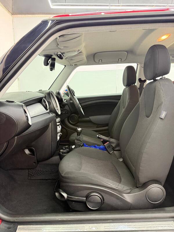 2009 MINI Hatch