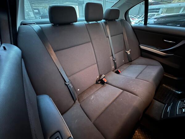 2009 BMW 3 Series 318i SE