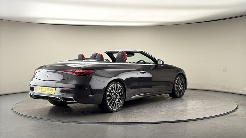 2025 Mercedes-Benz CLE 2.0 CLE220d MHEV AMG Line (Premium Plus) Cabriolet