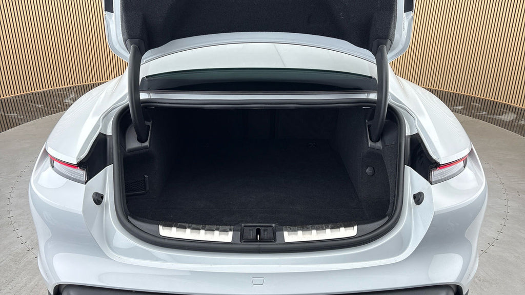 2023 Porsche Taycan Performance Plus 93.4kWh GTS Saloon