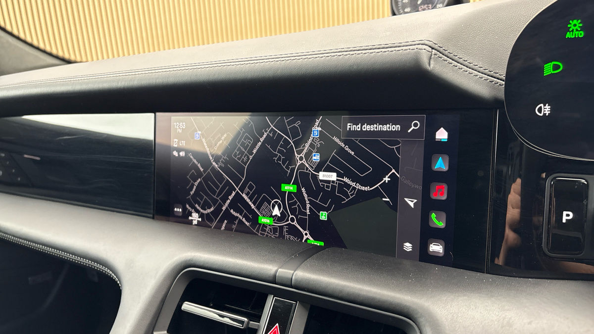 2023 Porsche Taycan Performance Plus 93.4kWh GTS Saloon