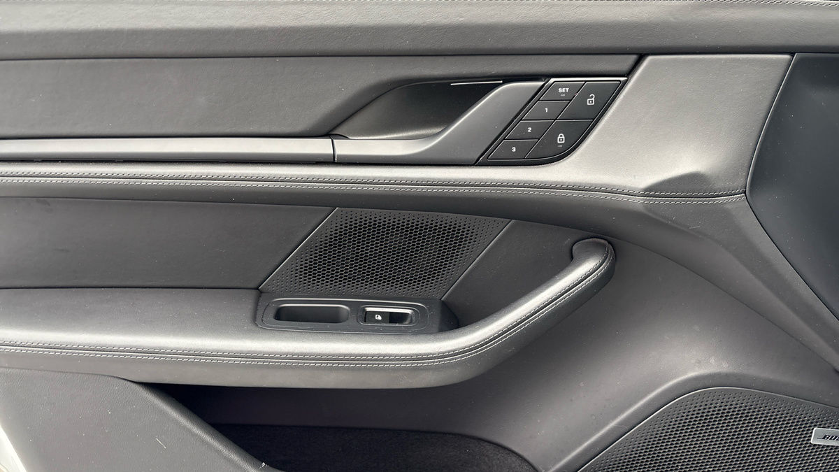 2023 Porsche Taycan Performance Plus 93.4kWh GTS Saloon