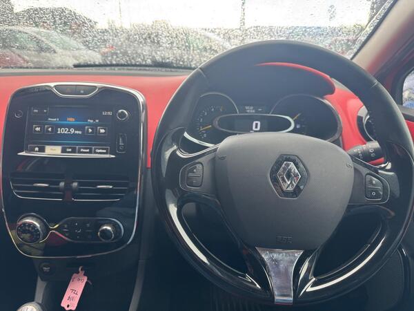 2014 Renault Clio 1.5 dCi Dynamique S MediaNav Euro 5 (s/s) 5dr