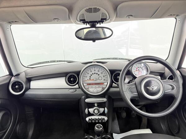 2009 MINI Hatch