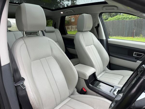 2015 Land Rover Discovery Sport HSE Auto
