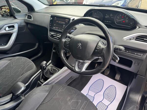 2017 Peugeot 2008 1.2 PureTech Active (Euro 6) 5dr