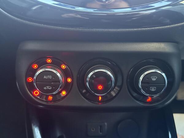 2013 Vauxhall ADAM GLAM